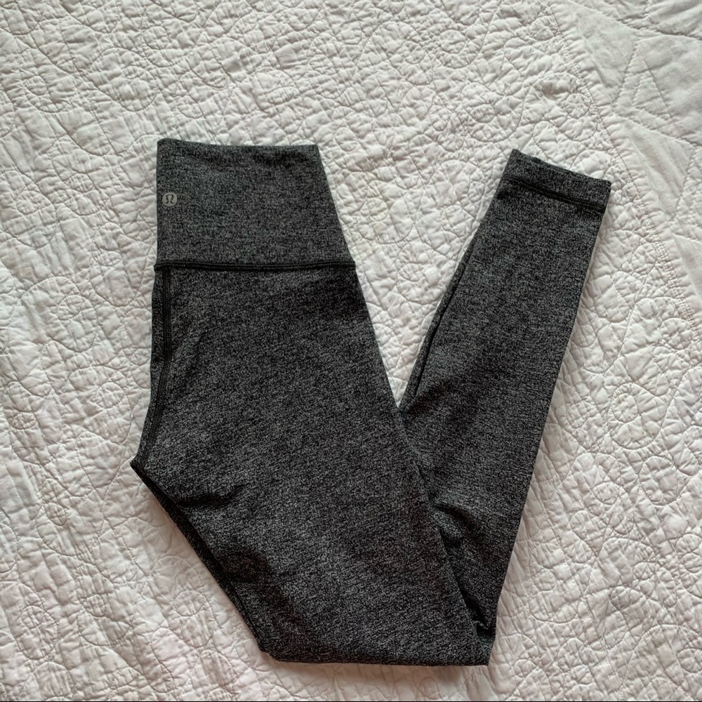 Lululemon Ann Arbor wunder under leggings size 6